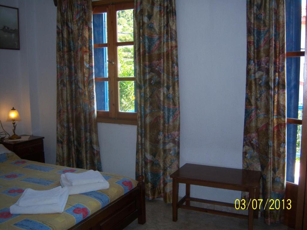 Smile Stella Studios Skopelos Town Quarto foto